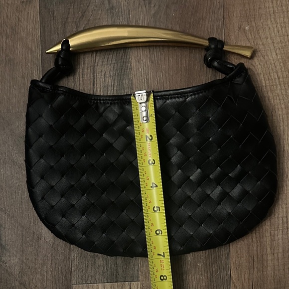 NWOT Verano Hill Black Woven Shoulder Bag - Picture 5 of 5